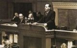 Negrín intervé davant la Societat de Nacions a Ginebra l'any 1937<br /> Negrín intervé davant la Societat de Nacions a Ginebra l'any 1937<br />