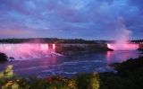 Les cascades del Niagara tenyides de porpra