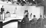 El primer debat televisat de la història, amb John F. Kennedy i Richard Nixon El primer debat televisat de la història, amb John F. Kennedy i Richard Nixon