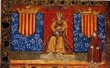 Detall d'un frontis d'una edició del 1495 de les 'Constitucions catalanes' en què es veu Ferran II en mig de dos escuts amb el senyal reial presidint les Corts Detall d'un frontis d'una edició del 1495 de les 'Constitucions catalanes' en què es veu Ferran II en mig de dos escuts amb el senyal reial presidint les Corts