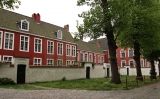 El beguinatge de Gant és propietat del departament municipal de serveis socials. Alguns dels seus habitatges es lloguen a famílies pobres El beguinatge de Gant és propietat del departament municipal de serveis socials. Alguns dels seus habitatges es lloguen a famílies pobres