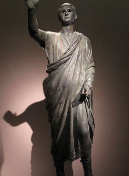 L'estàtua 'L'orador' representa un home etrusc amb toga