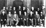 Parlamentaris que defensaren el projecte de Mancomunitat, en una fotografia del 1911 Parlamentaris que defensaren el projecte de Mancomunitat, en una fotografia del 1911