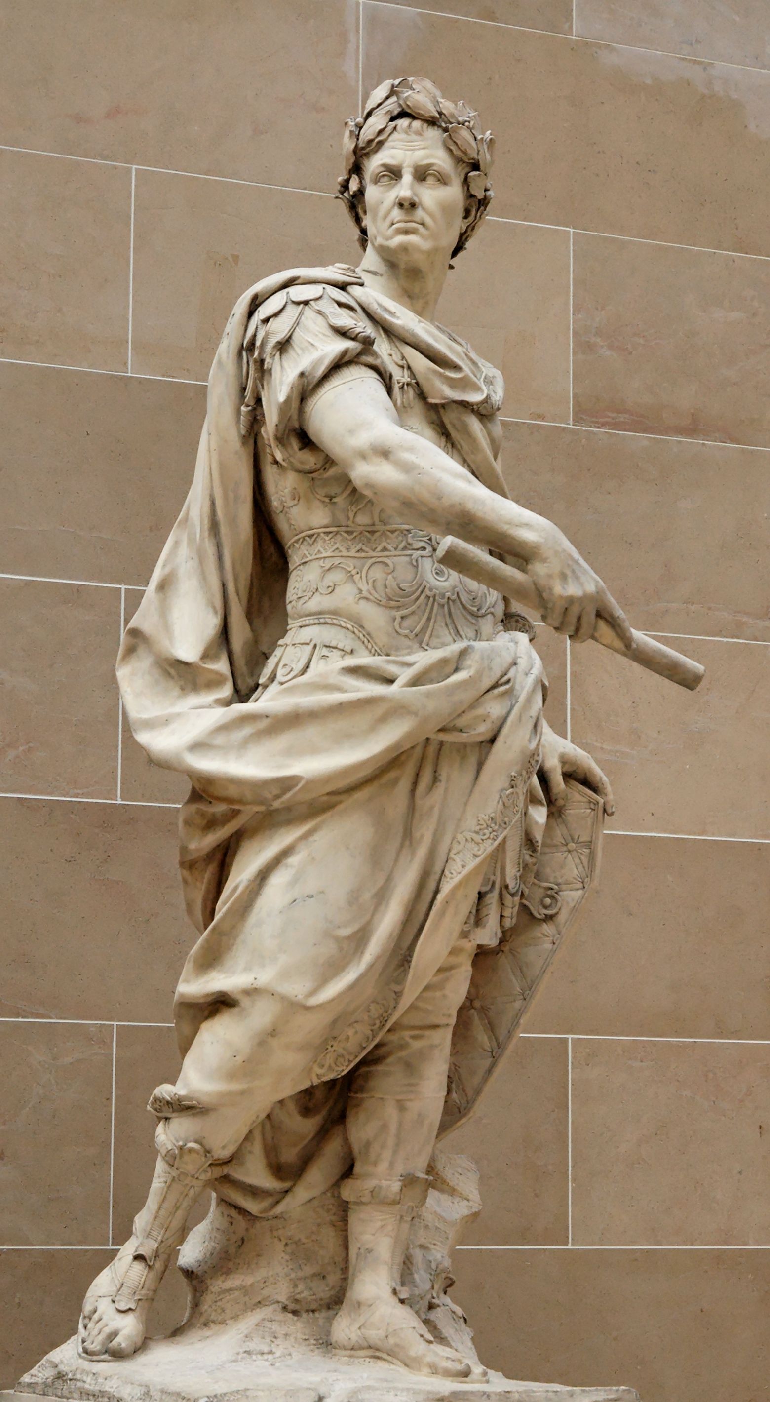 Estàtua de Juli Cèsar, obra de Nicolas Coustou, que es pot veure al Louvre