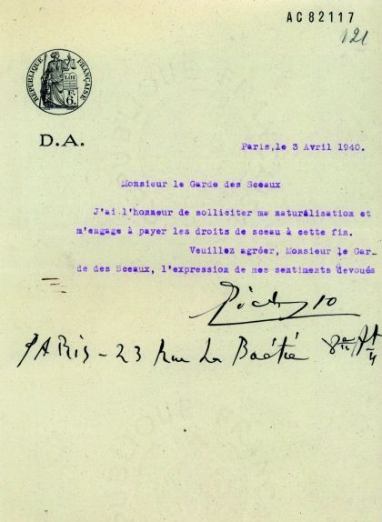 Document en què Pablo Picasso sol·licita la nacionalització francesa Document en què Pablo Picasso sol·licita la nacionalització francesa