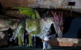 Sant Jordi s'enfronta al drac en la representació del 2017