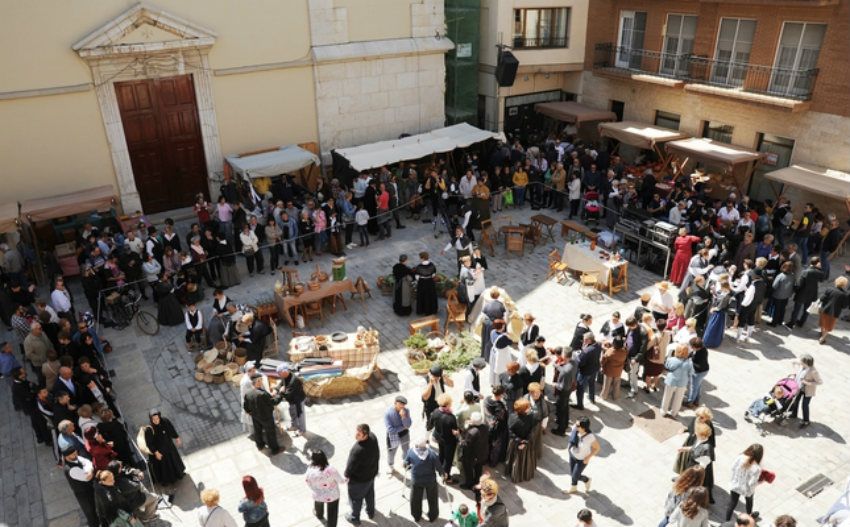 Recreació del Mercat a la Plaça d’Amposta