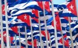 Banderes cubanes onejant a l'Havana Banderes cubanes onejant a l'Havana