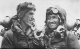 Edmund Hillary i Tenzing Norgay, els dos alpinistes que van completar el cim de l'Everest