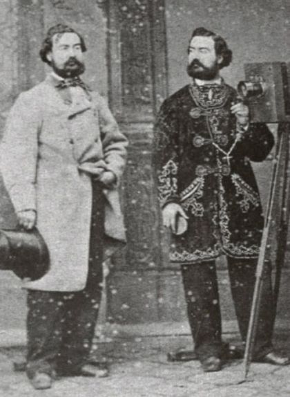 Retrat doble d'Antoni Fernández, que va inaugurar el Cinematógrofo Napoleón amb el seu germà