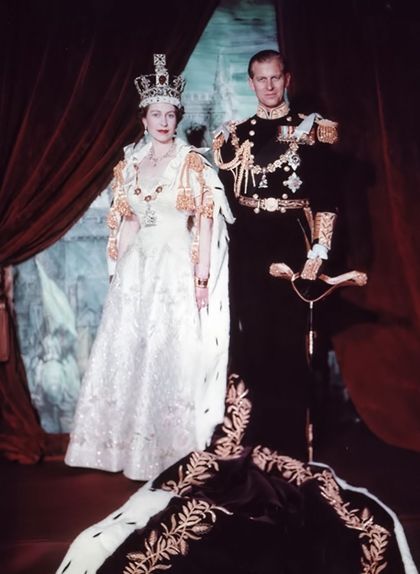 Elisabet II i Felip després de la coronació de la nova reina