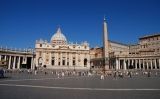 La plaça de Sant Pere, a la Ciutat del Vaticà La plaça de Sant Pere, a la Ciutat del Vaticà