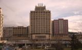 La façana del Grand Hotel de Pristina La façana del Grand Hotel de Pristina