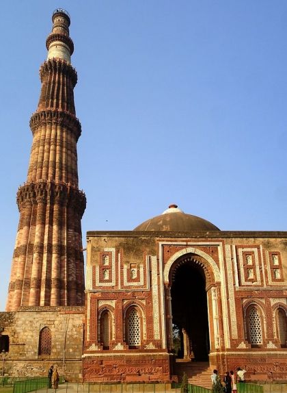 El Qutb Minar, el monument més antic de Delhi El Qutb Minar, el monument més antic de Delhi