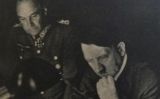 Adolf Hitler i el mariscal Walther von Brauchitsch estudien uns mapes durant els primers dies de la campanya russa