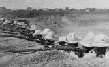 Soldats cubans en una trinxera Soldats cubans en una trinxera