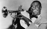 Louis Armstrong tocant la seva trompeta el 1953 Louis Armstrong tocant la seva trompeta el 1953