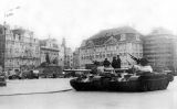 Tancs soviètics envaeixen els carrers de Praga, el 20 d'agost del 1968 Tancs soviètics envaeixen els carrers de Praga, el 20 d'agost del 1968