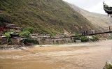 El pont de Luding, un dels indrets més icònics de la Llarga Marxa xinesa El pont de Luding, un dels indrets més icònics de la Llarga Marxa xinesa