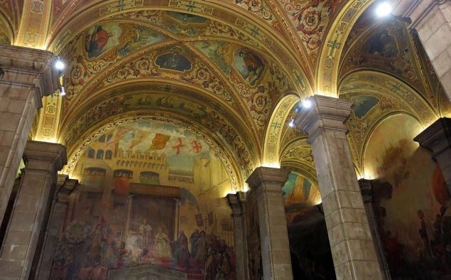 Volta de la nau central del Saló Sant Jordi del Palau de la Generalitat