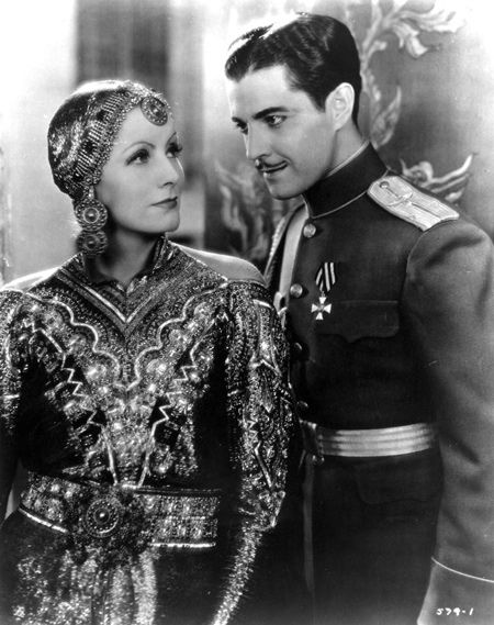 Greta Garbo va interpretar el paper de Mata-Hari al cinema, l'any 1931 Greta Garbo va interpretar el paper de Mata-Hari al cinema, l'any 1931