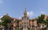 Façana principal de l'Hospital de Sant Pau de Barcelona, obra de Domènech i Montaner