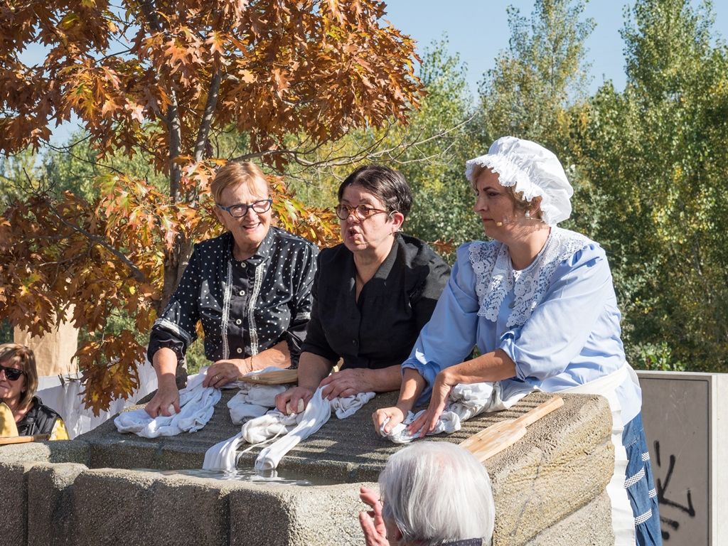 Els habitants de Sant Joan de Vilatorrada participen activament en la Fira Embarrats