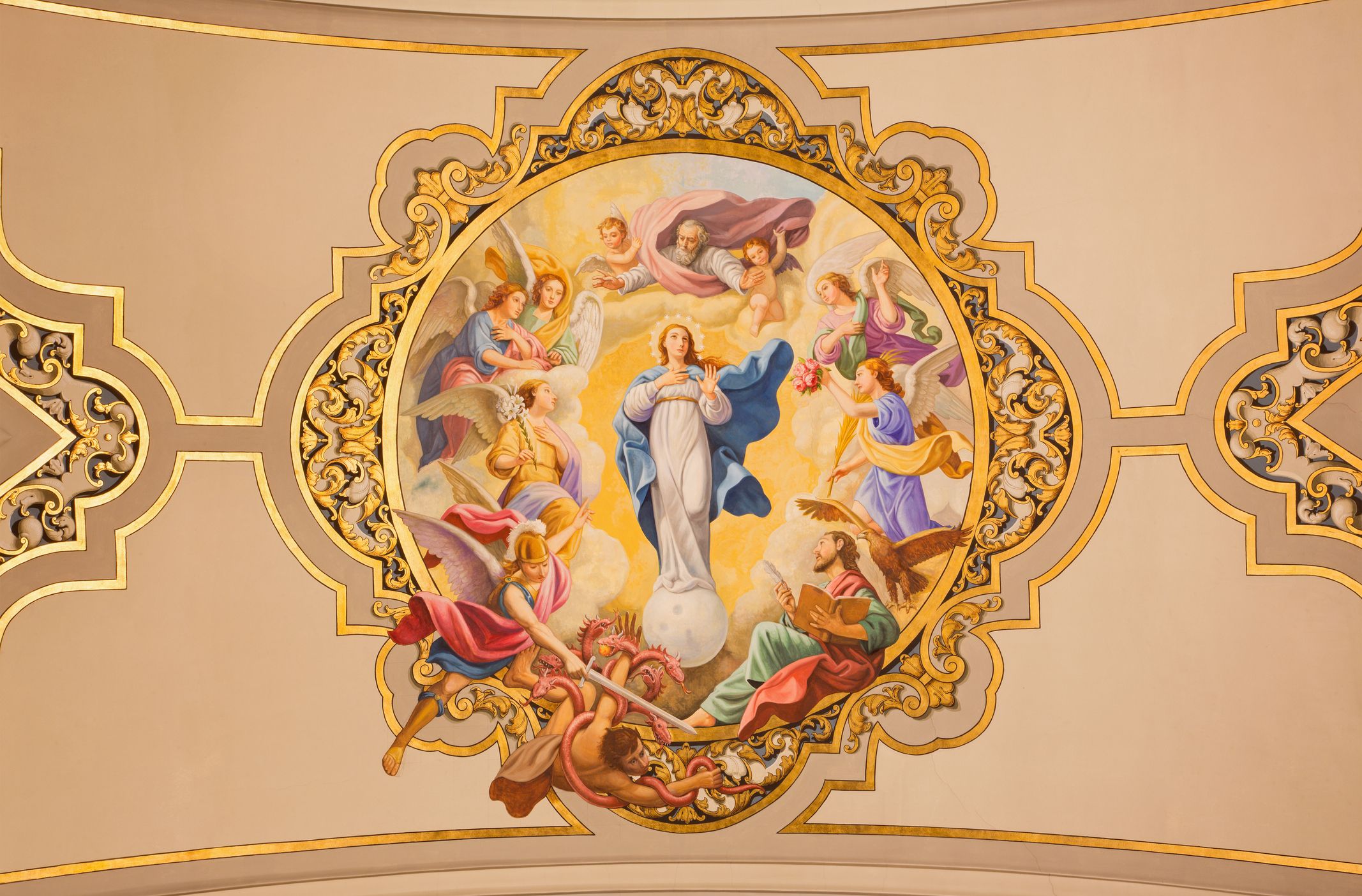 'Maria com la Immaculada Concepció', fresc a la basílica de la Macarena