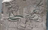 Relleu de Nefertiti, Akhenaton i les seves filles Relleu de Nefertiti, Akhenaton i les seves filles