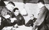 Els generals Krylov, Xuikov, Gurov i Rodimtsev organitzaren la defensa de Stalingrad Els generals Krylov, Xuikov, Gurov i Rodimtsev organitzaren la defensa de Stalingrad