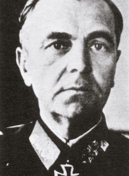 Friedrich Wilheim Paulus, màxim responsable del VI exèrcit alemany, ha passat a la història com el primer mariscal de camp que es va rendir Friedrich Wilheim Paulus, màxim responsable del VI exèrcit alemany, ha passat a la història com el primer mariscal de camp que es va rendir