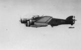 Savoia-Marchetti SM.79 en vol, on s'aprecia l'armament en la torreta dorsal i ventral Savoia-Marchetti SM.79 en vol, on s'aprecia l'armament en la torreta dorsal i ventral