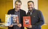 Jordi Creus i Toni Soler en la presentació de la nova editorial a la biblioteca Vapor Vell de Sants