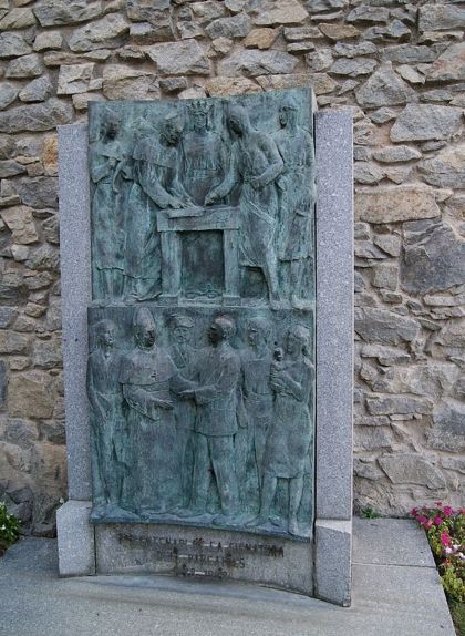 Escultura commemorativa del 700 aniversari de la signatura del primer pariatge del 1278 Escultura commemorativa del 700 aniversari de la signatura del primer pariatge del 1278