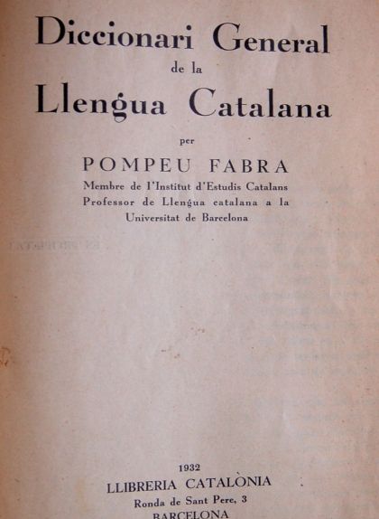 Portada de la primera edició del 'Diccionari general de la llengua catalana' de Pompeu Fabra