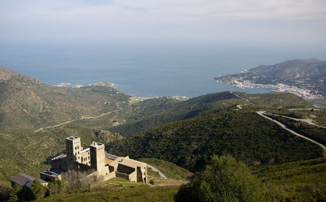Vista des del Monestir de Sant Pere de Rodes