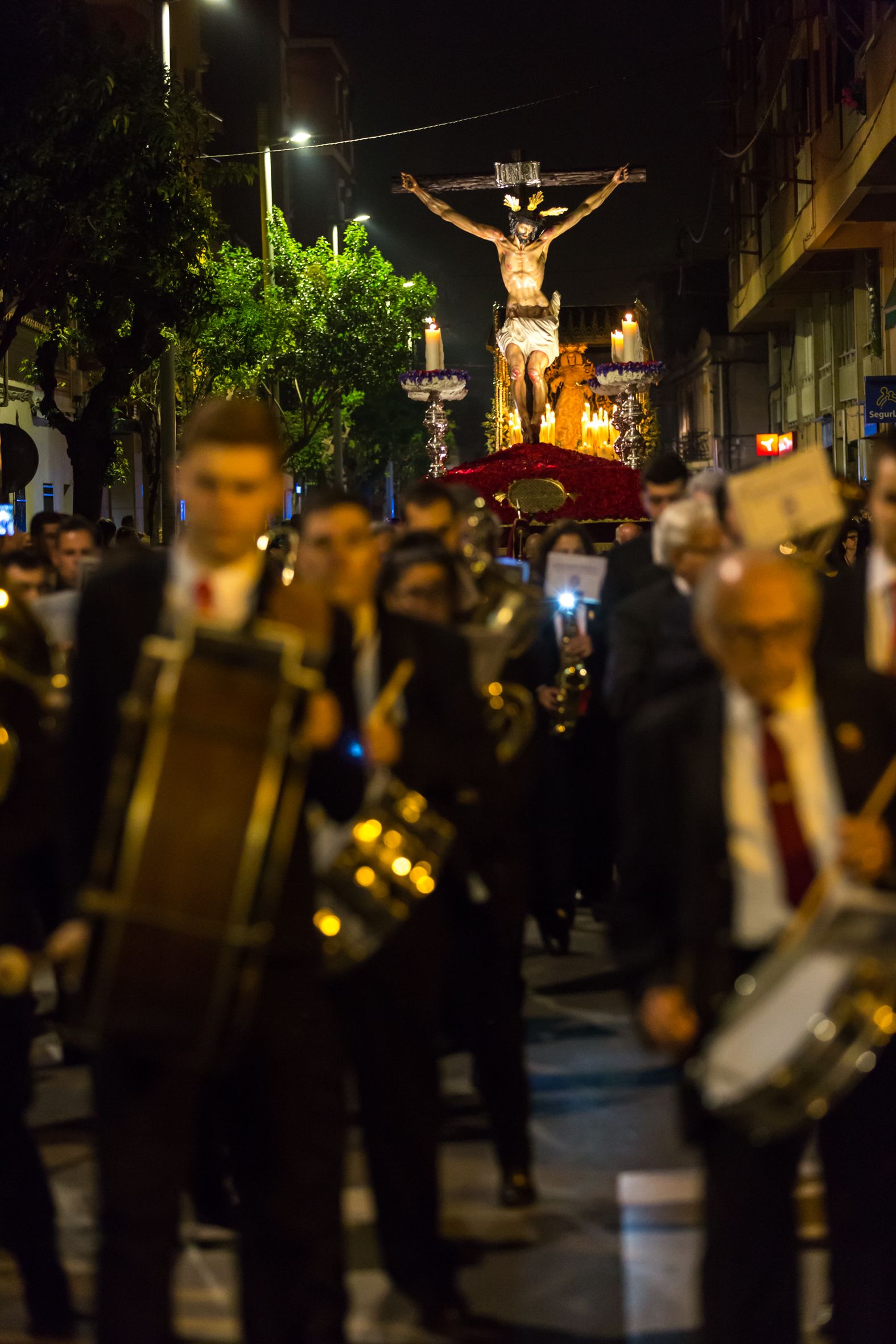 Processó de 'saetes' a Sant Vicenç dels Horts