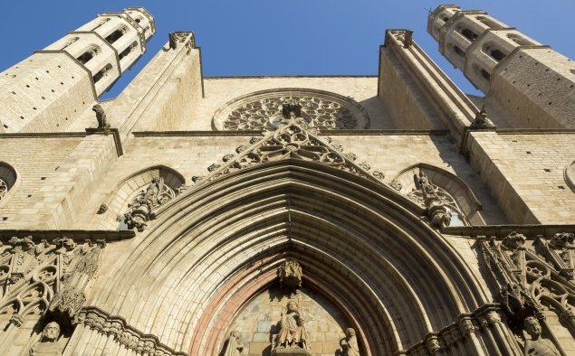 Vista inferior de la Catedral Santa Maria del Mar, Barcelona