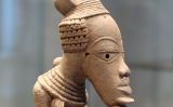 Escultura Nok que es conserva al Museu del Louvre, a París Escultura Nok que es conserva al Museu del Louvre, a París