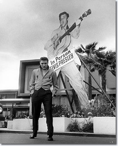 Elvis al The New Frontier el 1956 Elvis al The New Frontier el 1956