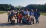 Alguns dels membres del viatge SÀPIENS a Viena als jardins del Palau Schönbrunn