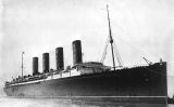 El 'Lusitania' arribant a un port, probablement el de Nova York, l'any 1907