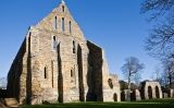 Restes de Battle Abbey, el monestir benedictí que es va construir en penitència pels caiguts en la batalla de Hastings Restes de Battle Abbey, el monestir benedictí que es va construir en penitència pels caiguts en la batalla de Hastings