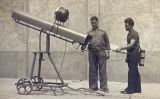 Josep Belmonte realitzant proves amb el torpede aeri