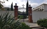 Entrada al cementiri de Montcada i Reixac, on es troba la fossa més gran de víctimes de la violència revolucionària Entrada al cementiri de Montcada i Reixac, on es troba la fossa més gran de víctimes de la violència revolucionària