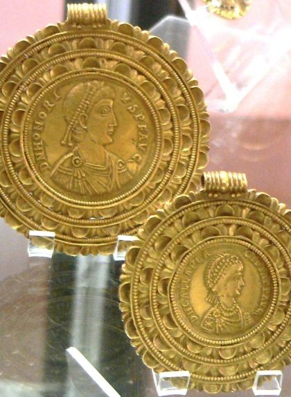 Medallons del segle V d'Honori i Gal·la Medallons del segle V d'Honori i Gal·la