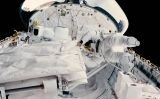 Kathryn Sullivan en la seva passejada espacial, l'11 d'octubre del 1984