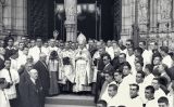 El 13 de març del 1930 Manuel Irurita va ser investit nou bisbe de Barcelona, d’acord amb la voluntat del govern de Primo de Rivera. El clergat catalanista ho va acceptar a desgrat
