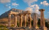 Les restes del temple d'Apol·lo, a Delfos Les restes del temple d'Apol·lo, a Delfos