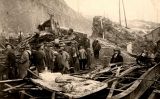 Tasques de desenrunament després de l'accident ferroviari de Saint-Michel-de-Maurienne del 12 de desembre de 1917 Tasques de desenrunament després de l'accident ferroviari de Saint-Michel-de-Maurienne del 12 de desembre de 1917